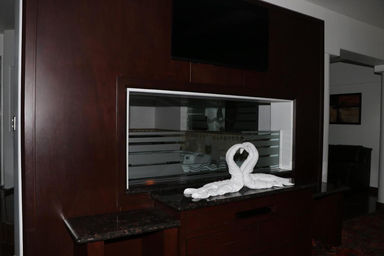 Love hotel Motel Marina Marbella